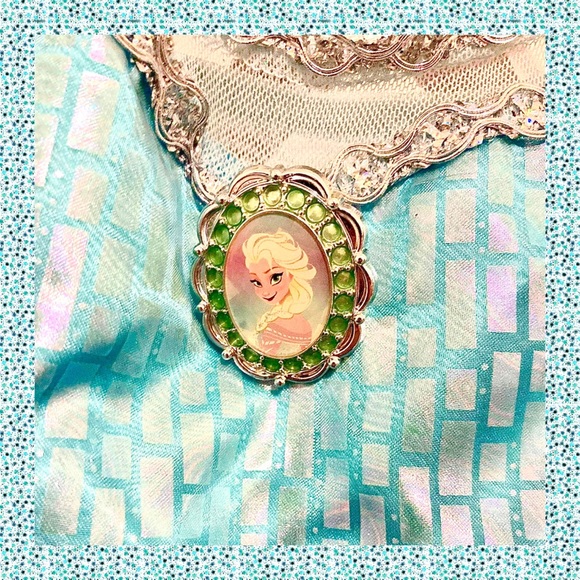 Take 40% Off Disney Parks Deluxe Elsa Costume Dress in Girls Large (10/12) NWT - Picture 3 of 8